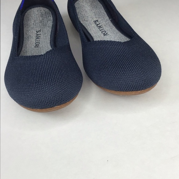 Rothy's The Flat in Navy Size 8. - Picture 3 of 10